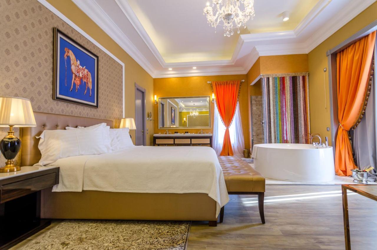 Phoenicia Boutique Hotel & Casino - Adults Only Navodari Exterior photo
