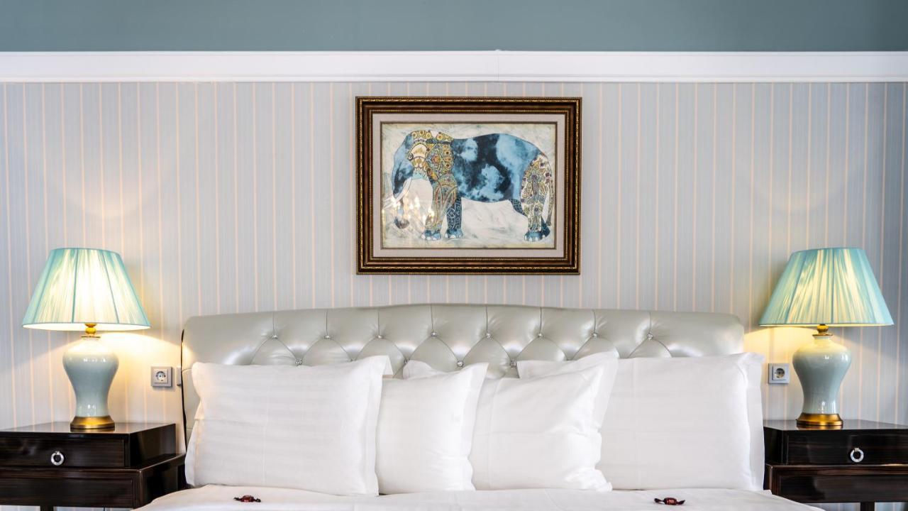 Phoenicia Boutique Hotel & Casino - Adults Only Navodari Exterior photo