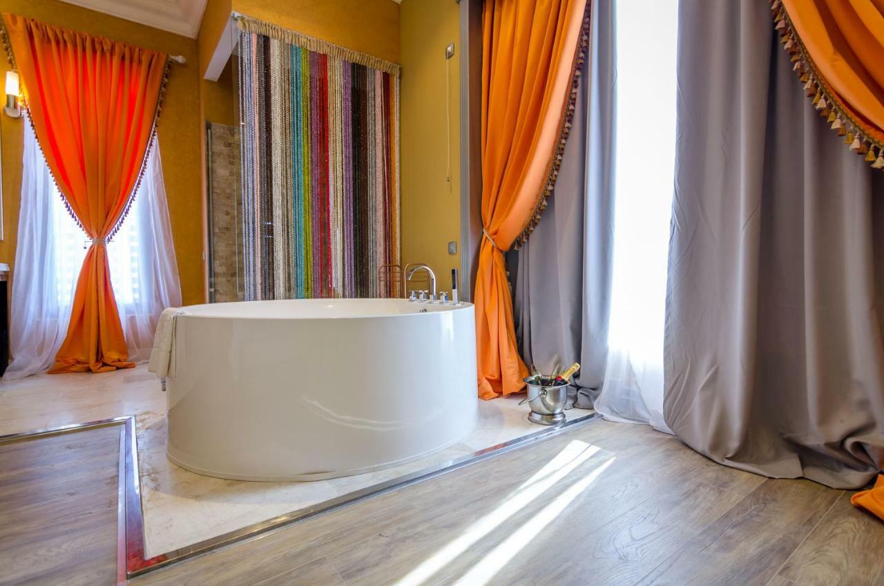 Phoenicia Boutique Hotel & Casino - Adults Only Navodari Exterior photo